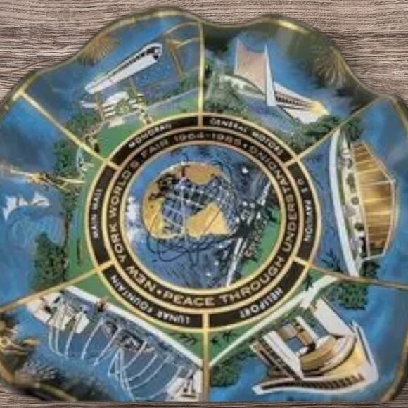 Vintage Houze Art New York World's Fair 1964-1965 Ruffled Candy Dish Souvenir - Picture 4 of 9